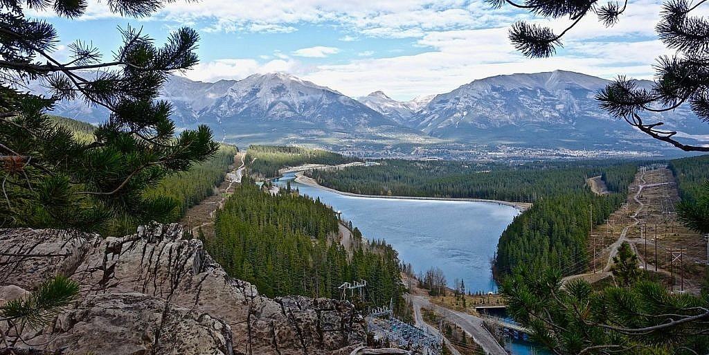 Things you should know before you travel to canada